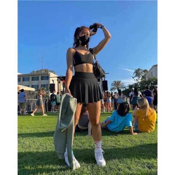 Women's 2-Piece Flowy Mini Skirts – Stretchy, Versatile, and Casual - Picture 2 of 7